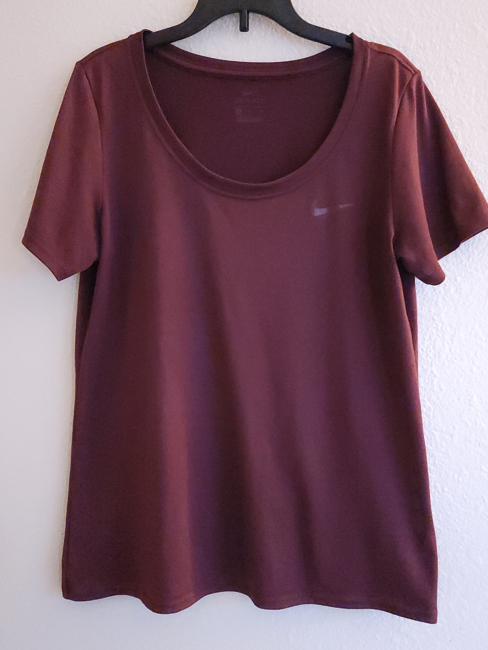 Nike Dri-FIT Legend Short Sleeve Training Tee - Night Maroon - Size Medium